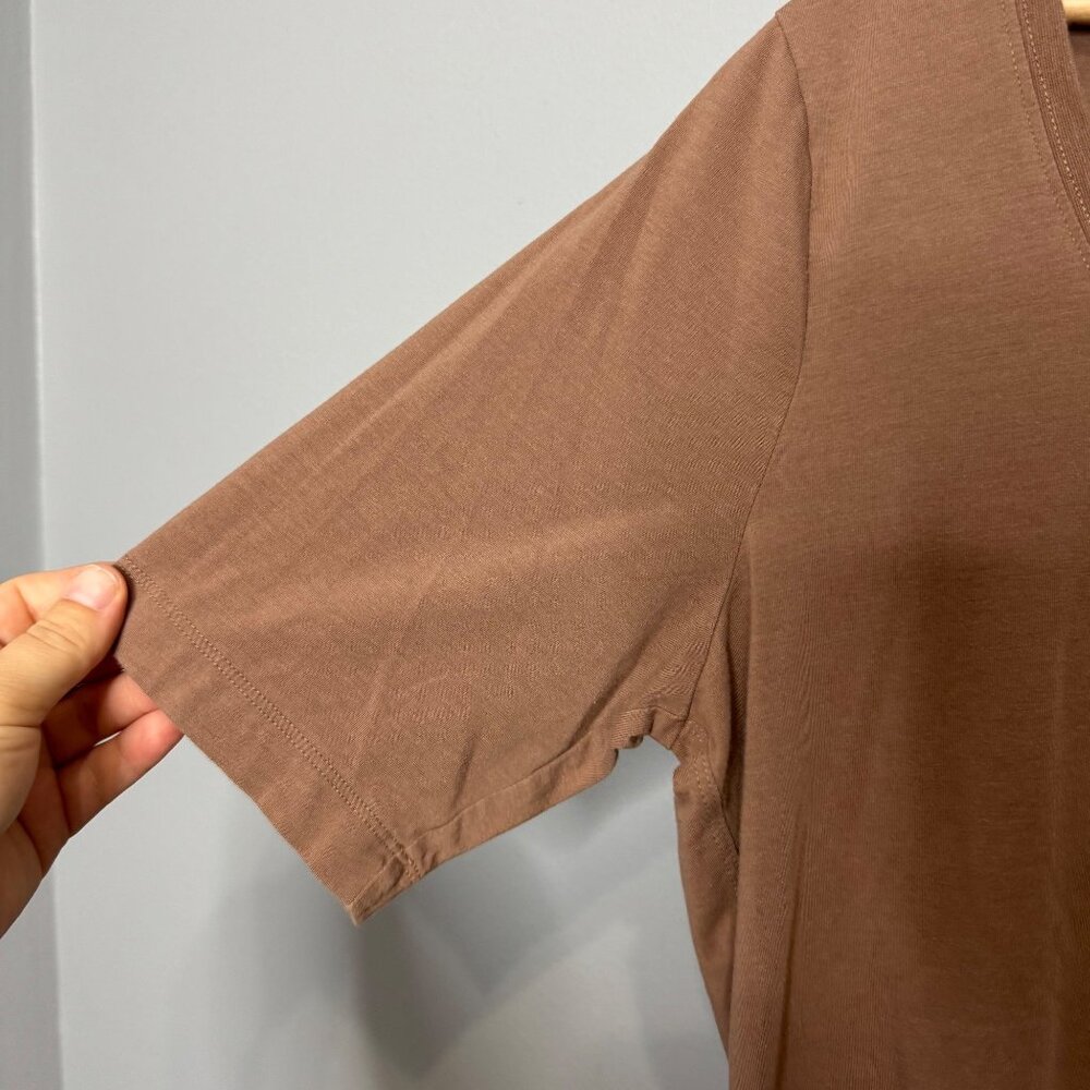 ATHLETA outbound scoop tee in rustic beige size L - Picture 3 of 7